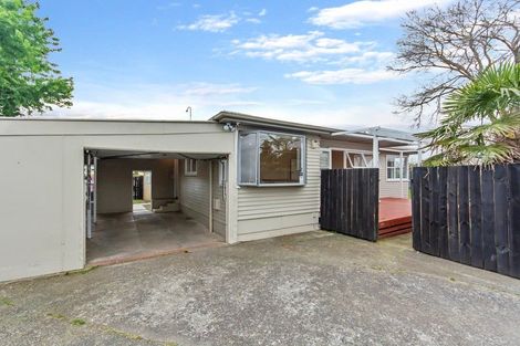 Photo of property in 16 Bettina Place, Manurewa, Auckland, 2102