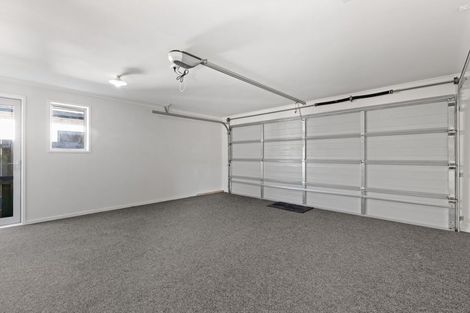 Photo of property in 48 Adams Road South, Pukekohe, 2120