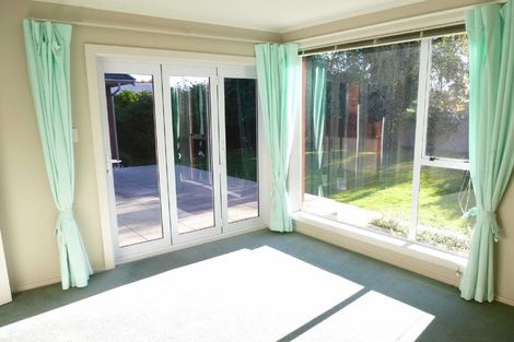 Photo of property in 46 Grahams Road, Ilam, Christchurch, 8041