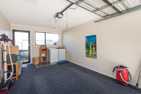 Photo of property in 15 Thomson Street, West End, Palmerston North, 4412