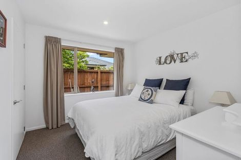 Photo of property in 5 Grace Close, Aidanfield, Christchurch, 8025