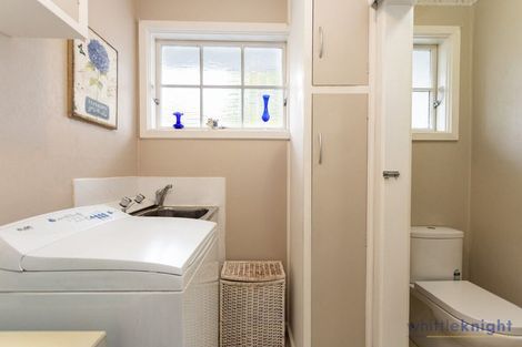 Photo of property in 11 Straven Road, Riccarton, Christchurch, 8011