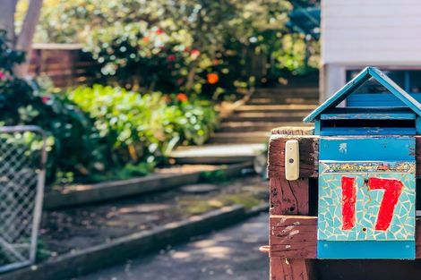 Photo of property in 17 Eruini Street, Waikanae Beach, Waikanae, 5036