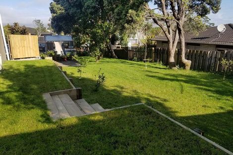 Photo of property in 1/79 Prince Regent Drive, Half Moon Bay, Auckland, 2012