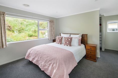 Photo of property in 7 Prestwich Rise, Churton Park, Wellington, 6037