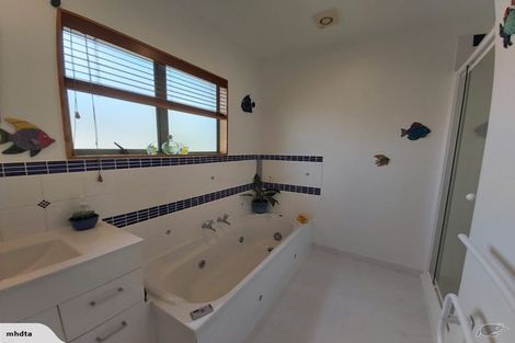 Photo of property in 5 Charlotte Street, Stanmore Bay, Whangaparaoa, 0932