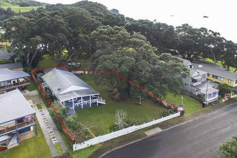 Photo of property in 8 Fishermans Bend, Whiritoa, Whangamata, 3691