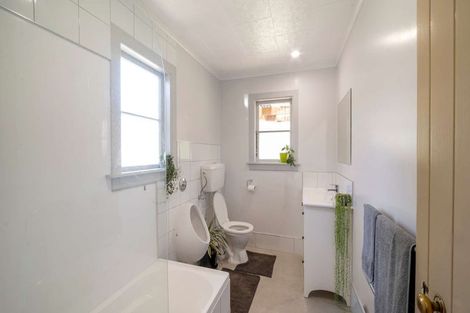 Photo of property in 70 Tapuihikitia Road, Te Karaka, 4094