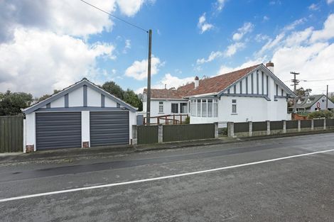 Photo of property in 177 Bridge Street, Bulls, 4818