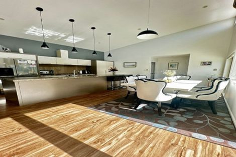 Photo of property in 14 Renner Place, Pyes Pa, Tauranga, 3112