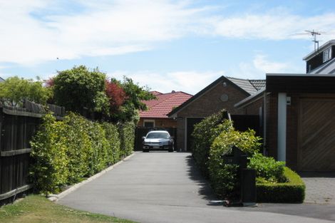 Photo of property in 23 Huntingdon Place, Avonhead, Christchurch, 8042