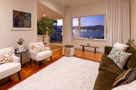 Photo of property in 4 The Crescent, Roseneath, Wellington, 6011