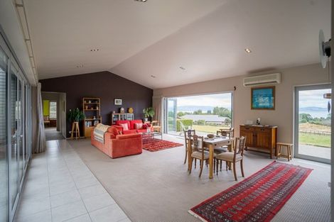 Photo of property in 11 Atkins Lane, Hamurana, Rotorua, 3097