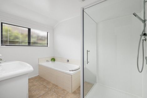 Photo of property in 32 Bellbird Rise, Pyes Pa, Tauranga, 3112