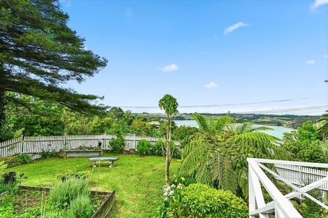 Photo of property in 196 Wade River Road, Wade Heads, Whangaparaoa, 0932