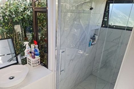 Photo of property in 27 Evans Road, Glen Eden, Auckland, 0602