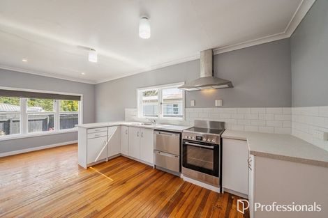 Photo of property in 400 Stokes Valley Road, Stokes Valley, Lower Hutt, 5019