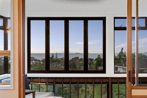 Photo of property in 1/9 Taumata Road, Castor Bay, Auckland, 0620