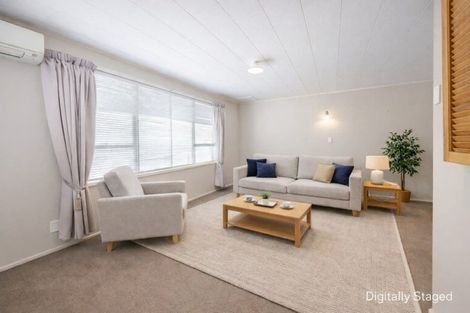Photo of property in 2/17 Bowling Road, Greenmeadows, Napier, 4112