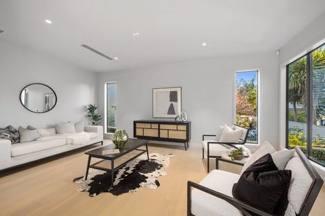 Photo of property in 201d Hurstmere Road, Takapuna, Auckland, 0622