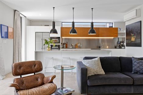 Photo of property in 1/141 Peterborough Street, Christchurch Central, Christchurch, 8013