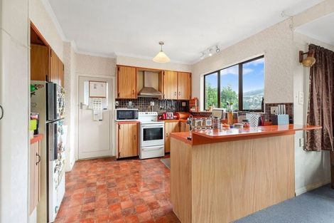 Photo of property in 17 Handyside Street, Tawa, Wellington, 5028