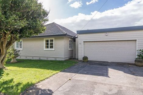 Photo of property in 365 Te Moana Road, Waikanae, 5036