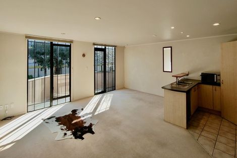 Photo of property in Mendosa Terraces Apartments, 29/9 Ebor Street, Te Aro, Wellington, 6011