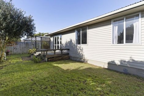 Photo of property in 15a Queen Road, Bellevue, Tauranga, 3110