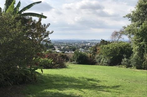 Photo of property in 215 Kitchener Road, Pukekohe, 2120