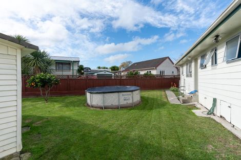 Photo of property in 20a Livingstone Avenue, Nawton, Hamilton, 3200