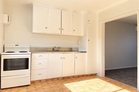 Photo of property in 2/62 Martin Street, Wallaceville, Upper Hutt, 5018