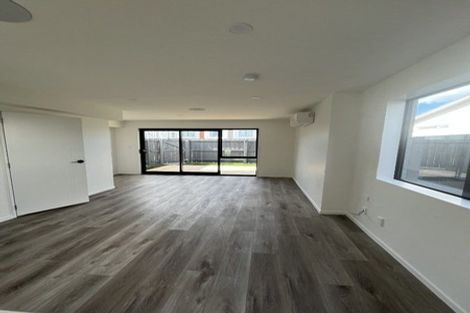Photo of property in 1/5 Hikurangi Street, Te Atatu Peninsula, Auckland, 0610