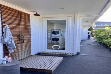 Photo of property in 17 Pitau Road, Mount Maunganui, 3116