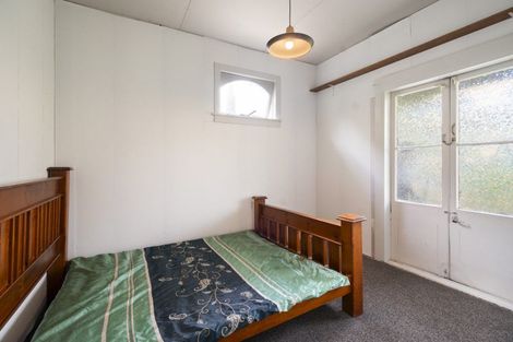 Photo of property in 19 Milne Street, Hunterville, 4730