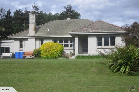 Photo of property in 205 Maunga Road, Pukeatua, 3880