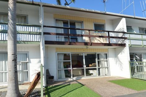Photo of property in 2/5 Second Avenue, Avenues, Whangarei, 0110