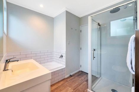 Photo of property in 34 Acacia Road, Torbay, Auckland, 0632