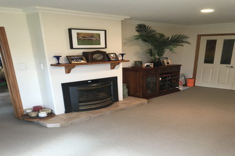 Photo of property in 6 Doneraille Place, Bethlehem, Tauranga, 3110