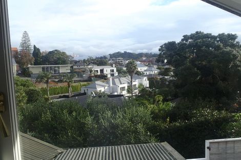 Photo of property in 42 Bassett Road, Remuera, Auckland, 1050