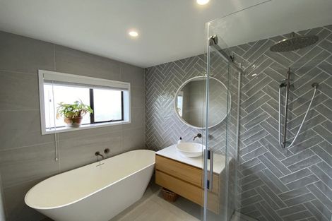 Photo of property in 2 Kenneth Hopper Place, Manly, Whangaparaoa, 0930