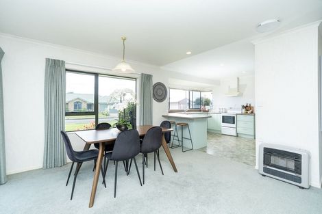 Photo of property in 4 Mews Place, Forest Lake, Hamilton, 3200