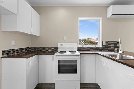 Photo of property in 2/1400 Woodstock Avenue, Mayfair, Hastings, 4122