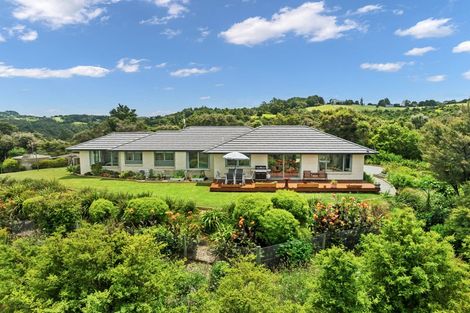 Photo of property in 14 Ngapuke Lane, Parua Bay, Onerahi, 0192
