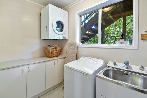 Photo of property in 77 Red Hill Road, Red Hill, Papakura, 2110