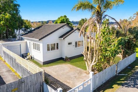 Photo of property in 1/8 Kelvin Road, Papakura, 2110