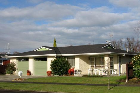 Photo of property in 19 Kentucky Way, Awapuni, Palmerston North, 4412