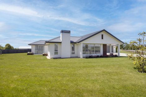Photo of property in 3a Weston Road, Holmes Hill, Oamaru, 9401
