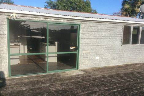 Photo of property in 351 Main Road, Huapai, Kumeu, 0810