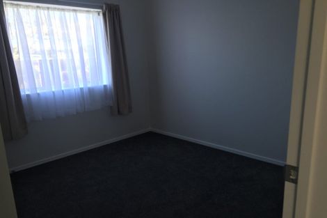 Photo of property in 44 Gossamer Drive, Pakuranga Heights, Auckland, 2010